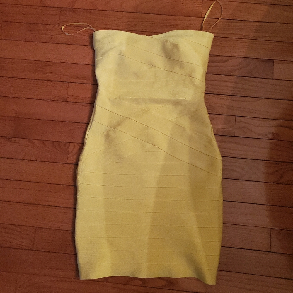 Yellow bodycon midi